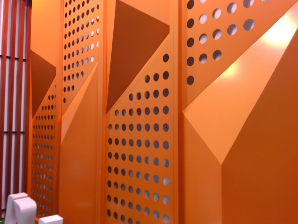 幕墻鋁單板安裝需要注意的事項(xiàng)